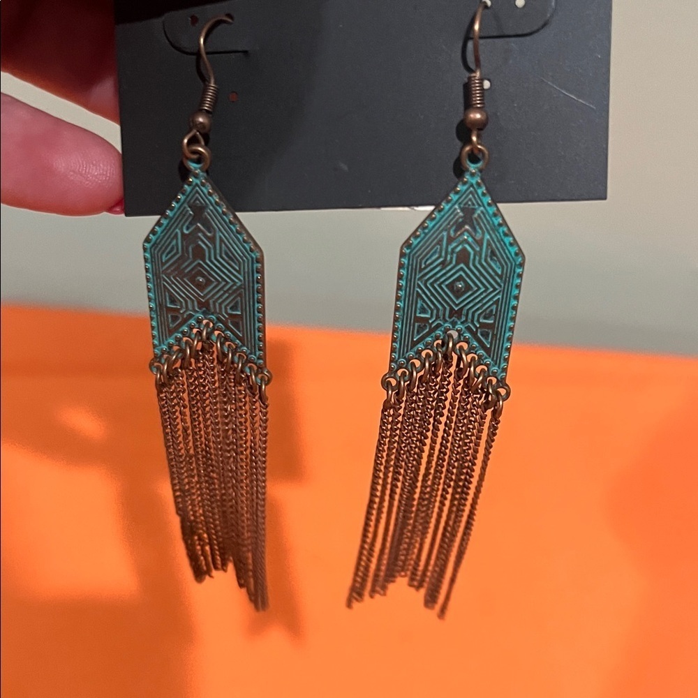 6/$25 Elegant Turquoise and Black Fringe Earrings - Picture 3 of 6